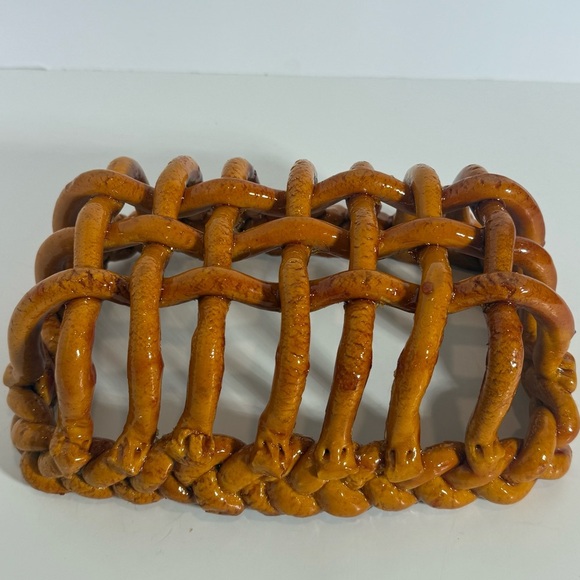 Unique Basket Weave Bread Basket Bowl Brown Beige Realistic - Picture 9 of 12